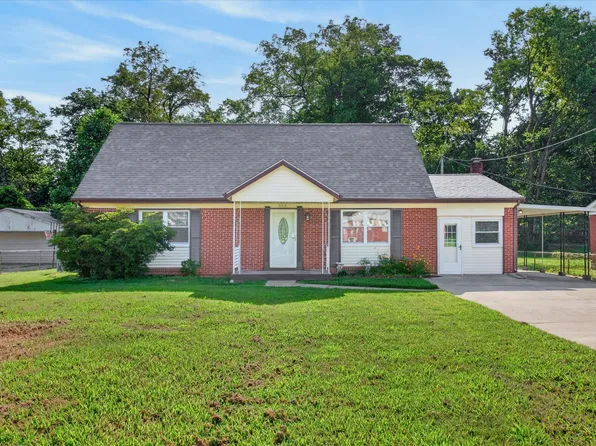 322 Plantation Dr, Clarksville, TN 37042