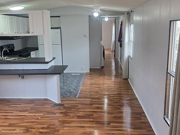 5th image of 541 Park Ave