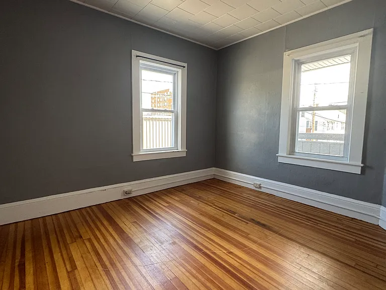 57 Walnut St #A — Photo 5