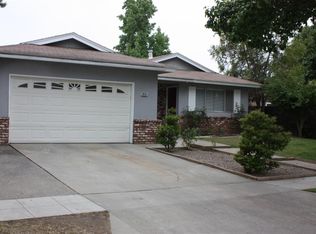 1441 E Los Altos Ave, Fresno, CA 93710