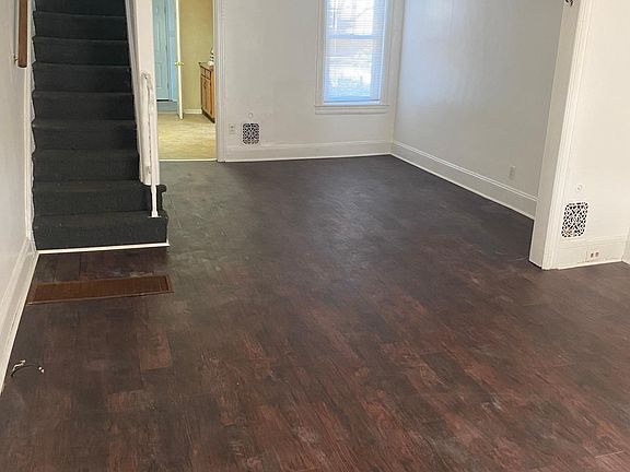 2nd image of 651 E Chestnut St