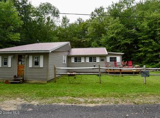 167 Lake Edward Rd, Gloversville, NY 12078