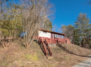938 Sugarfork Rd, FRANKLIN, NC 28734