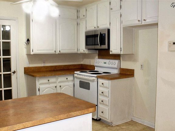3rd image of 1204 Parliament St