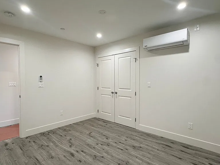 11512 Oxford Ave — Photo 58