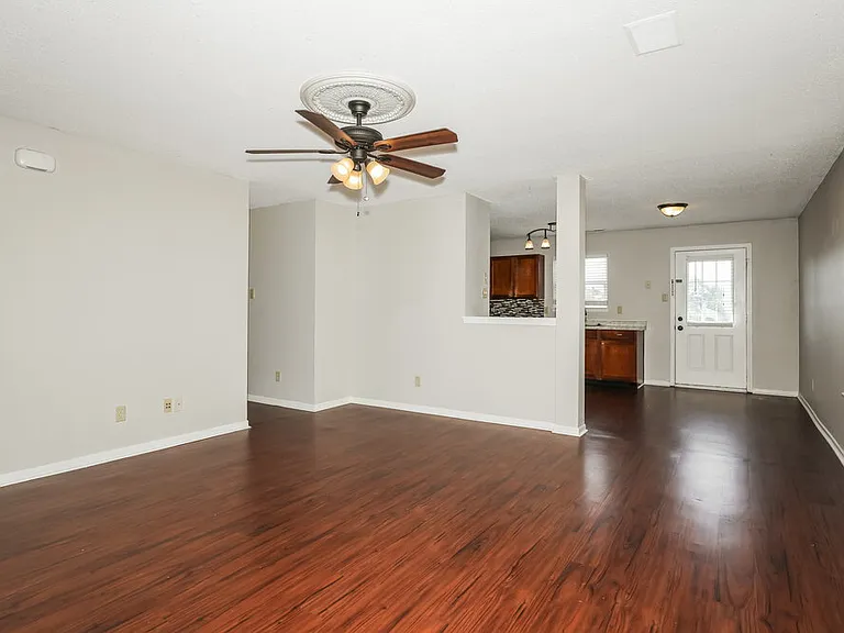 2174 Providence Dr — Photo 4