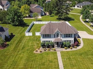 7908 Field Stone Ln, Macedonia, OH 44056