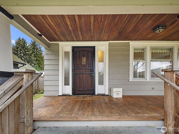 3rd image of 5001 N 10th Street