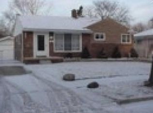 23031 Norwood St, Oak Park, MI 48237