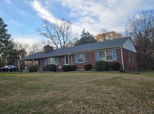 1700 Ward St, Farmville, VA 23901