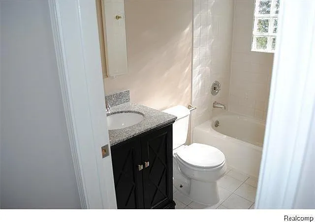 23269 Ithaca Ave — Photo 6
