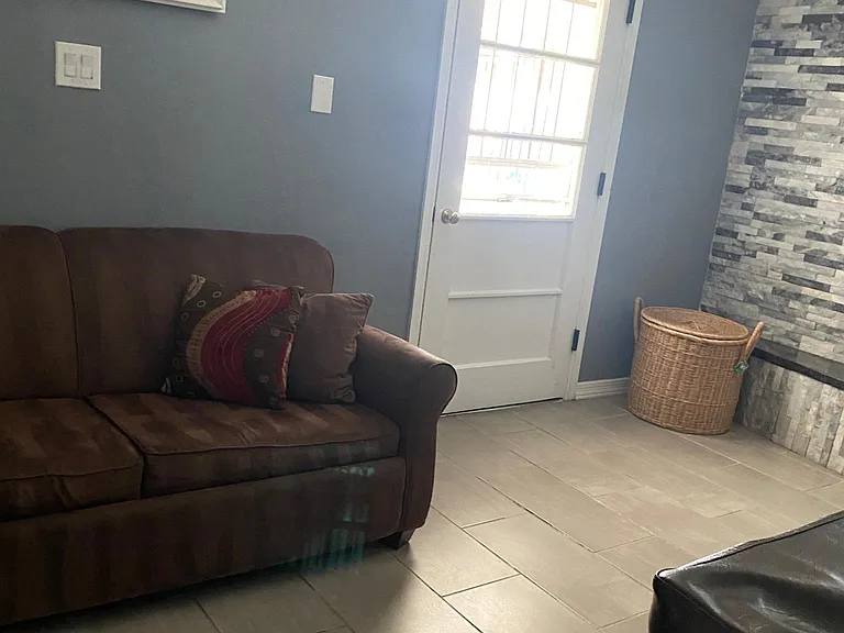 2415 W Greenbriar Dr — Photo 72