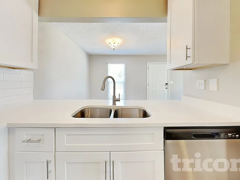 10210 Routt St — Photo 6
