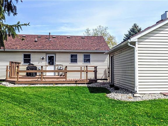 5th image of 7371 Twin Lakes Rd