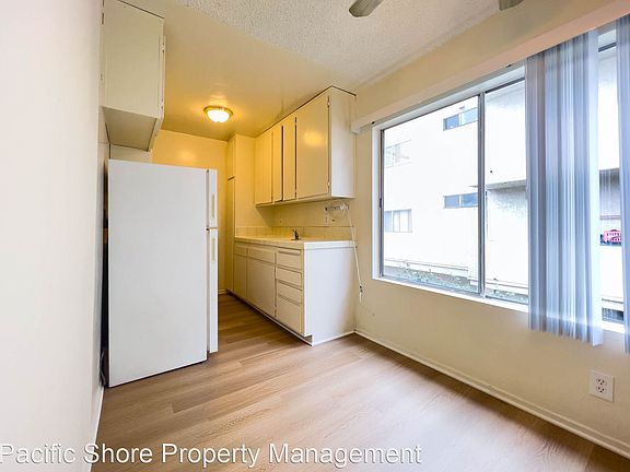 5th image of 3723 Watseka Ave APT 8
