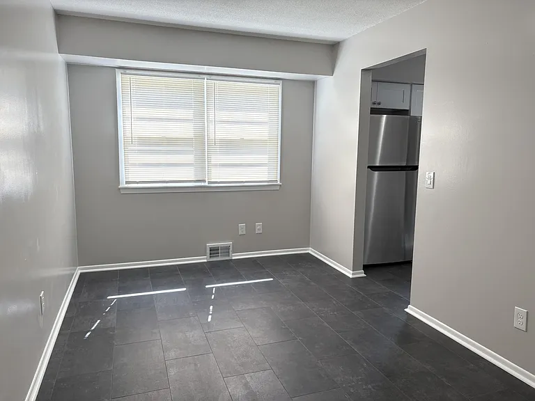 4264 Vera Cruz Ave N — Photo 10