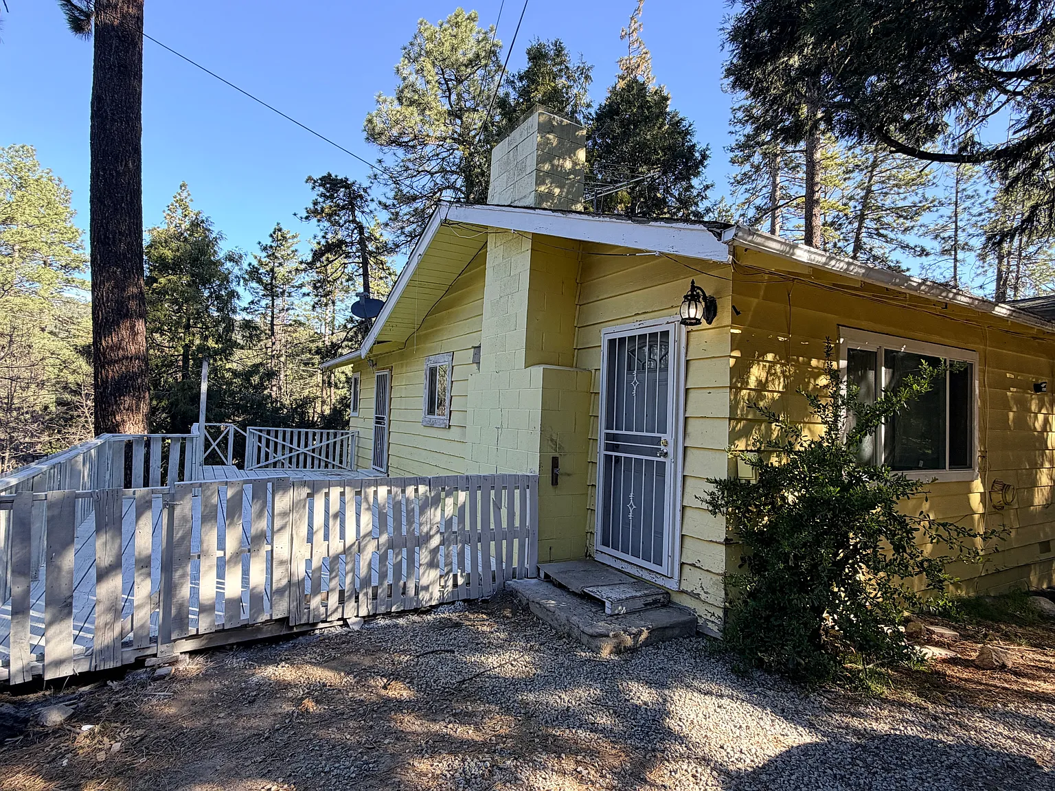 3 bed, 1526 sqft, $2,100 — Photo 1