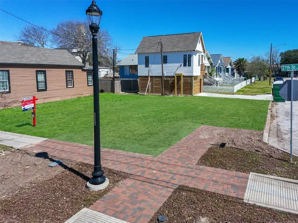 1326 27th St, Galveston, TX 77550