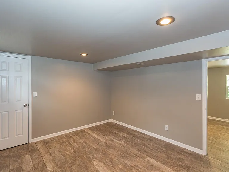 7001 NW Coronado St — Photo 31