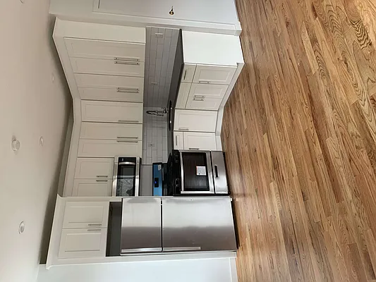 Rented by Midbrook Realty, LLC | media 9