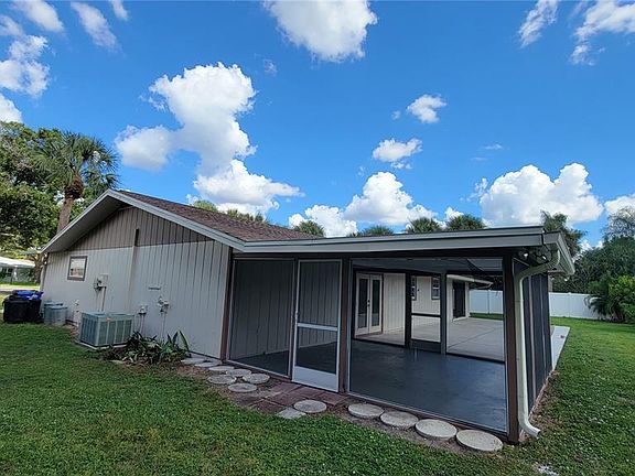 2nd image of 1139 Sleepy Hollow Ct