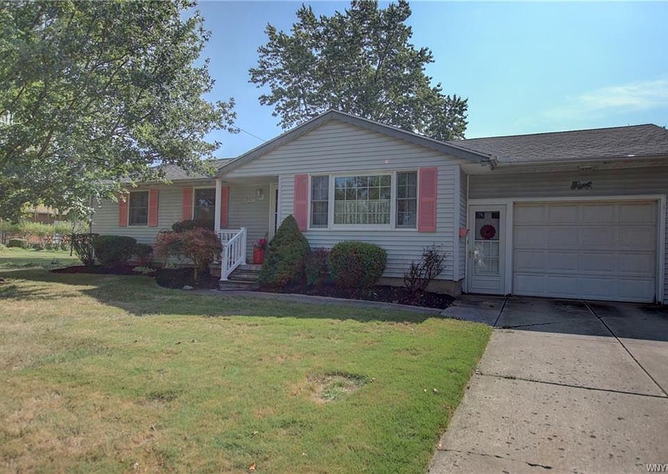 1st image of 297 Woodward Dr