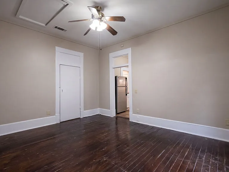 1544 Gilbert Dr — Photo 12