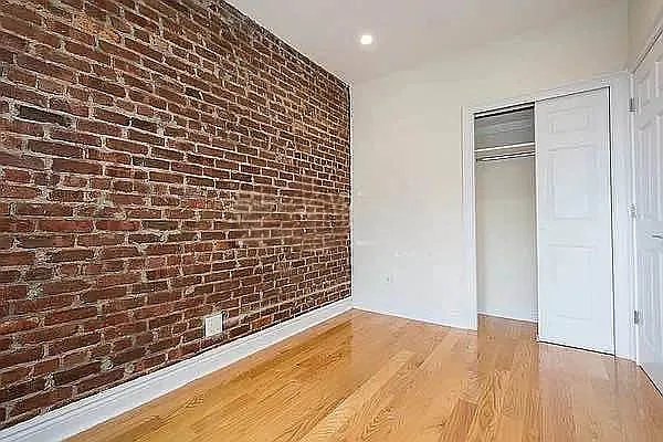Rented by Oxford Property Group | media 4