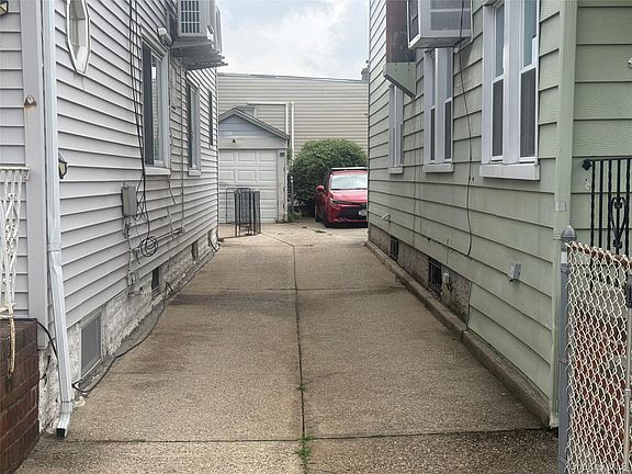4th image of 202-16 33rd Avenue