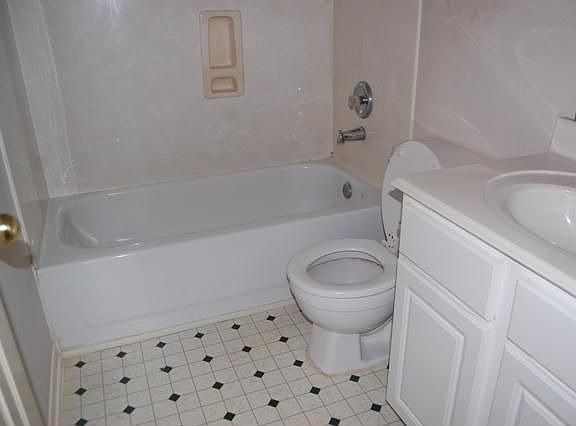 5th image of 15939 Breanna Ln