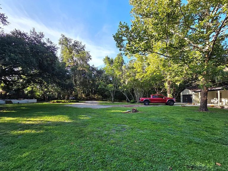 2200 Retreat Rd — Photo 5