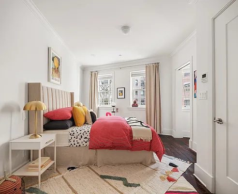 Sold by Compass | media 20