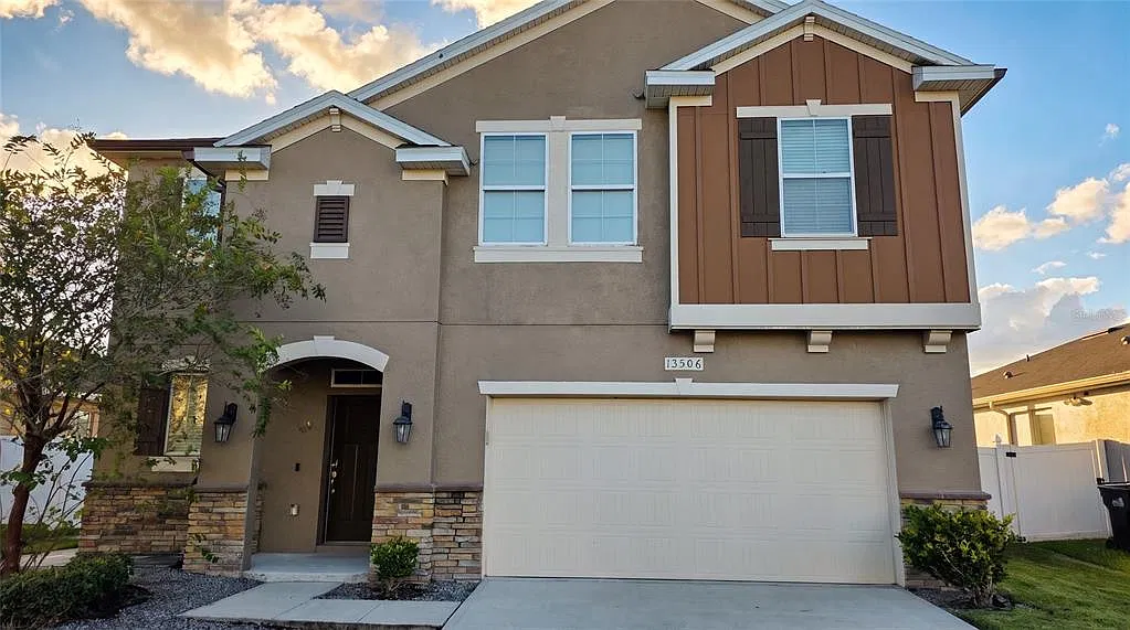 3 bed, 2.5 bath, 2147 sqft, $2,950 — Photo 2