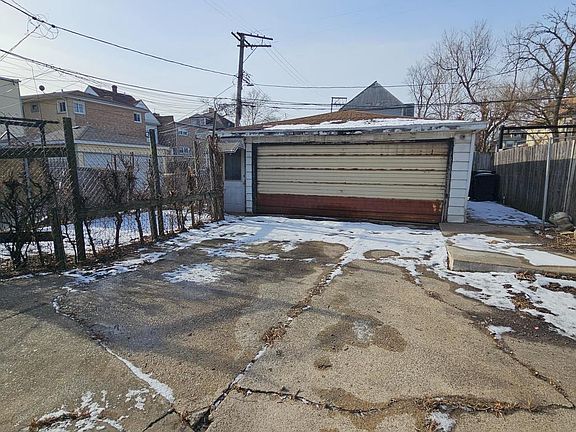 5th image of 116 N Laramie Ave