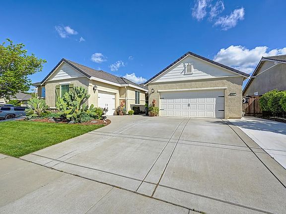 2nd image of 4821 Heather Ranch Way