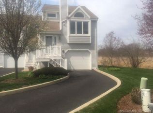 110 Sandpiper Cres #110, Milford, CT 06460