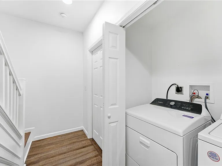 117 E Jefferson St #1 — Photo 20