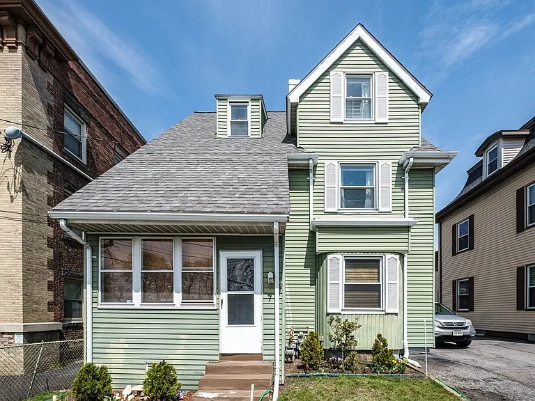 7 Orchard St #1 — Photo 1