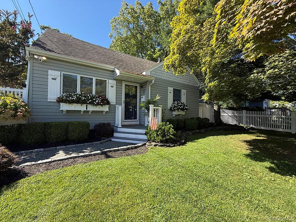 1st image of 124 Smith Avenue