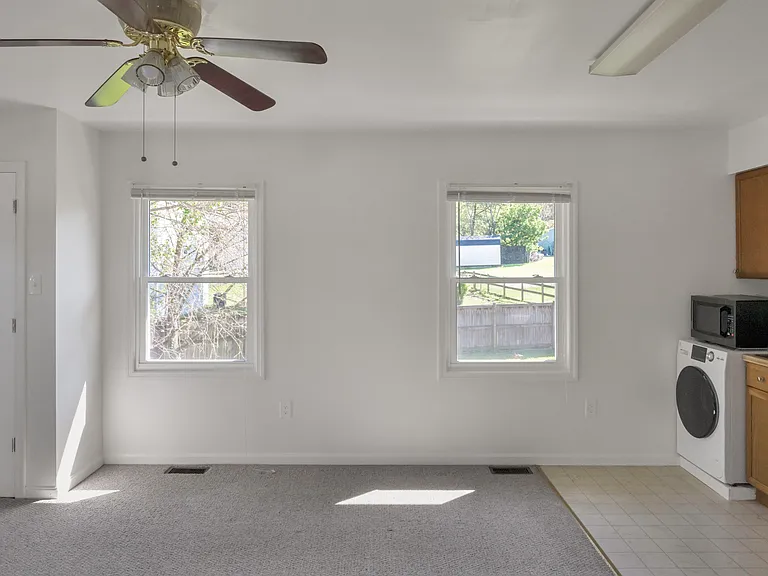 825 Yvette Dr #2 — Photo 5