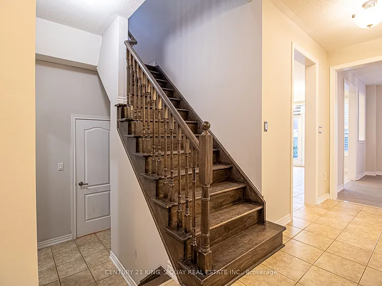 6 Messina Ave — Photo 12