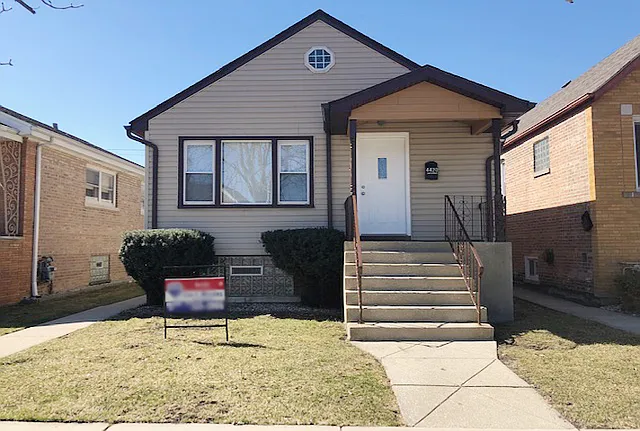 4420 S Komensky Ave photo 1
