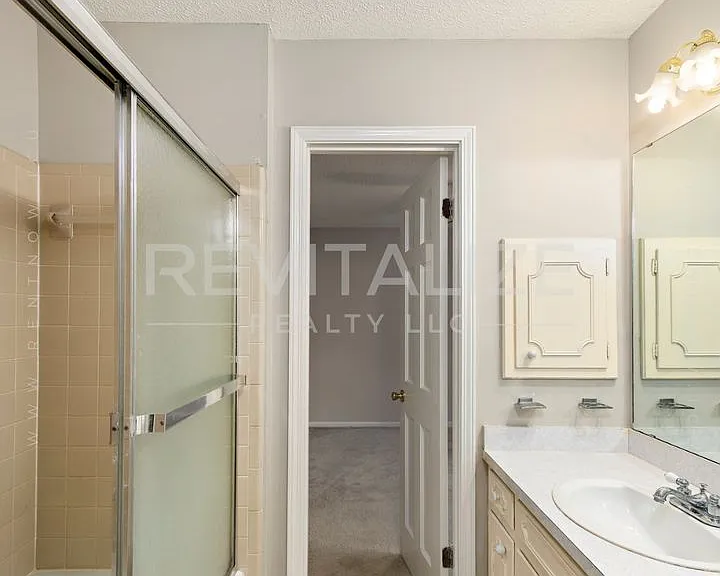 962 Lansdale Ct — Photo 44