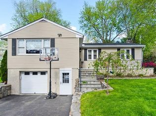 1578 Paine St, Yorktown Heights, NY 10598