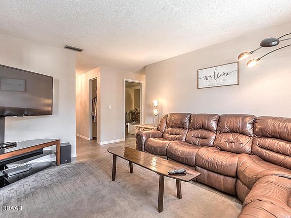 4th image of 529 Legume Dr