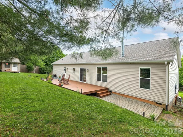 9 Cedar Hill Rd, Asheville, NC 28806