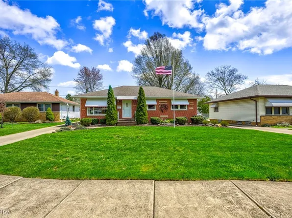 7195 Beresford Ave, Parma, OH 44130