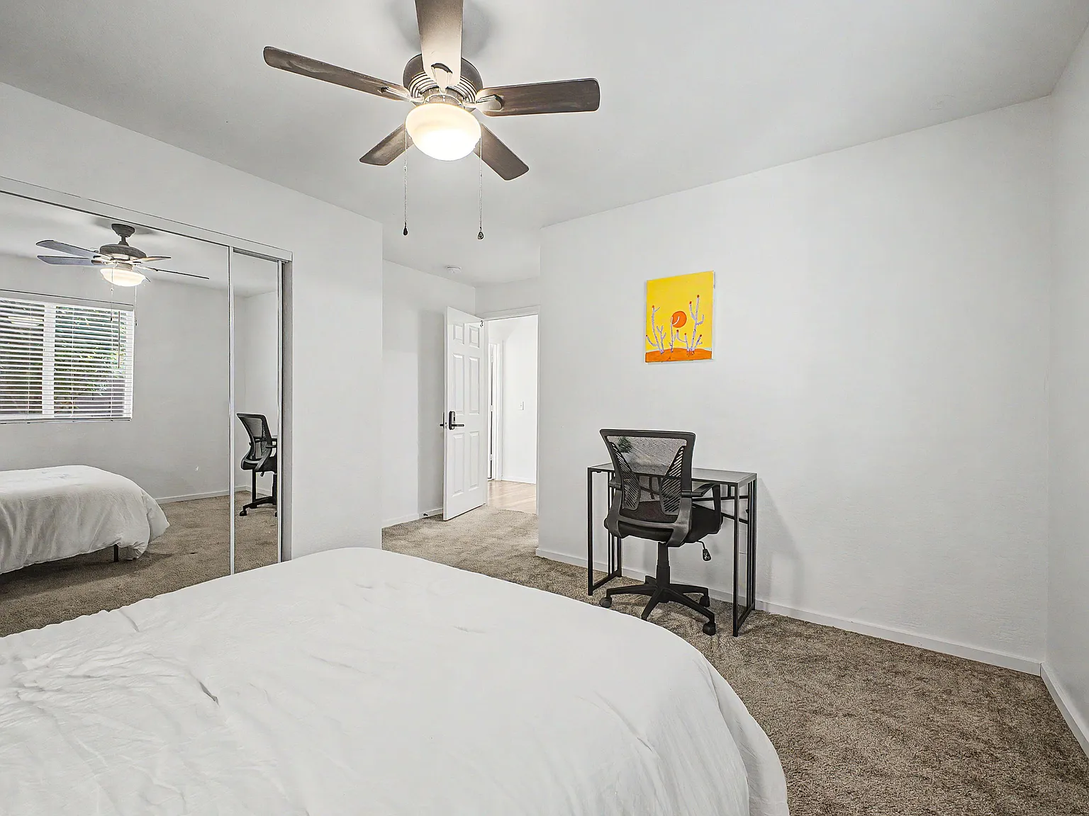4 bed, 2.0 bath, 1019 sqft, $1,070 — Photo 3