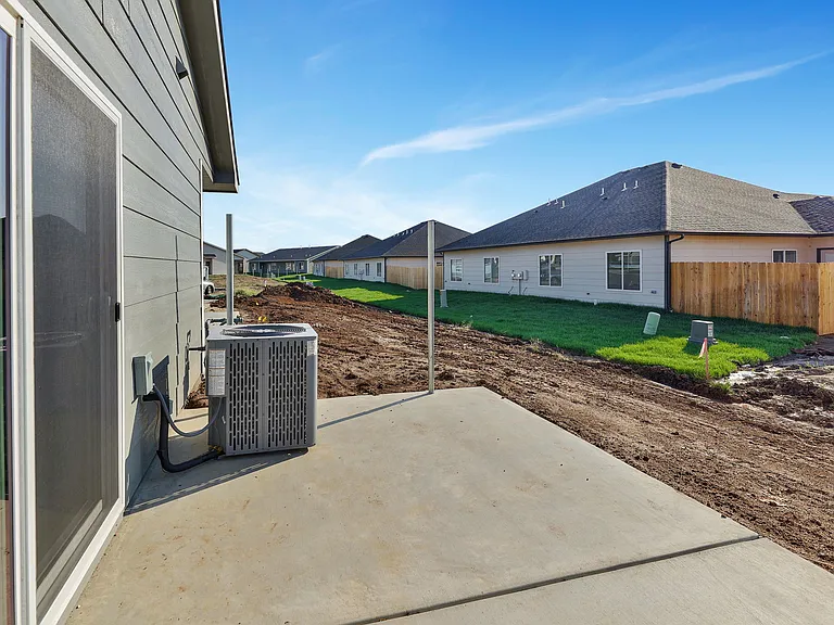 576 Long Path Ct — Photo 24