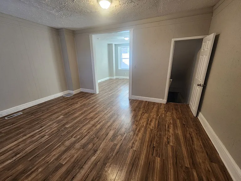 3735 Manchester Ave — Photo 5